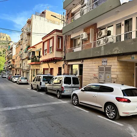 Casa Victoria De * Alicante